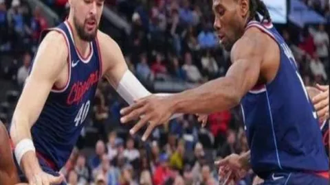 “萨拉赫续约至明夏，力争夺取英超与欧冠双冠殊荣”